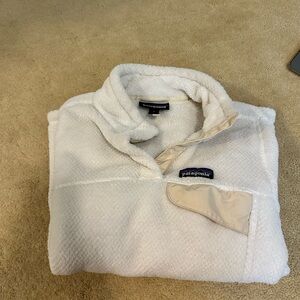 Patagonia Cream Crew Neck Sweater Soft Fleece
